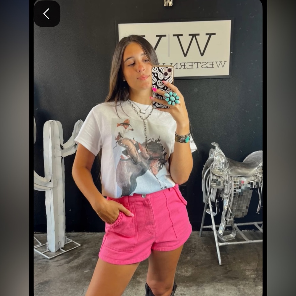 Brand new, never worn western vogue hot pink shorts size medium